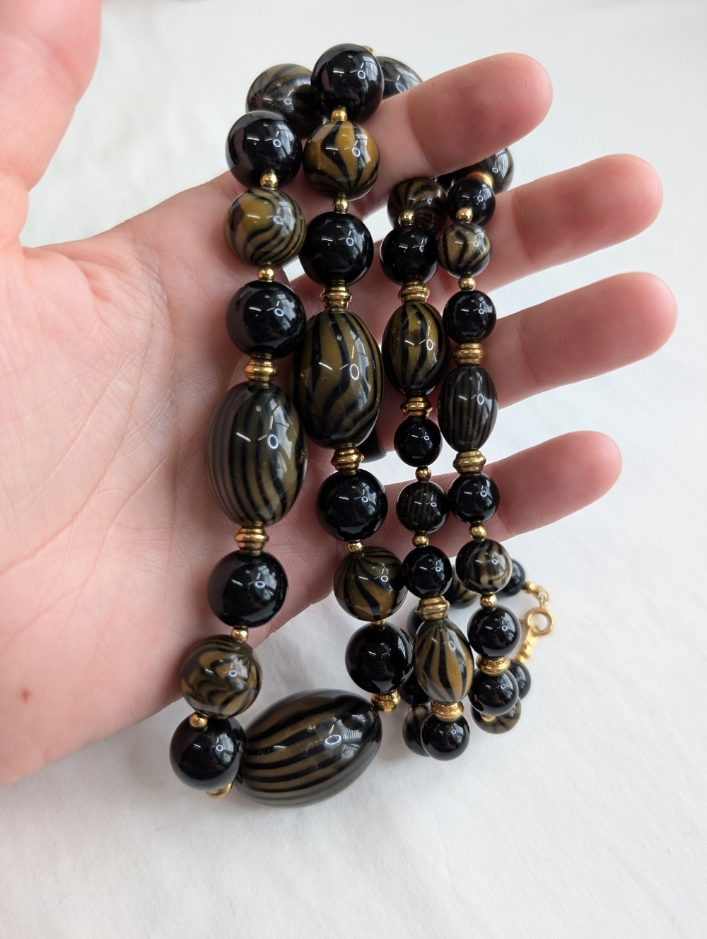 Vintage Black & Gold Beaded Statement Necklace - Estate Jewelry - Picture 5 of 7